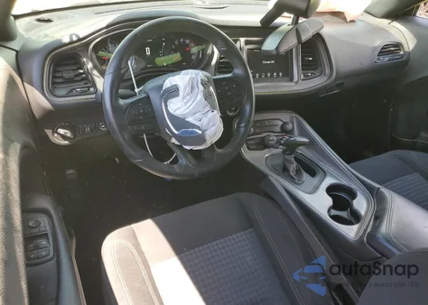 2023 Dodge Challenger Sxt z USA, uszkodzony, nr VIN 2C3CDZAG4PH553777